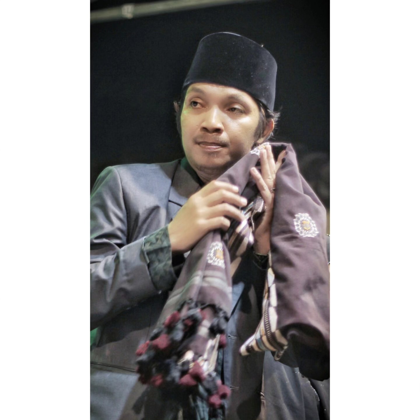 KH. Thoriqul Afwa Asyadzili